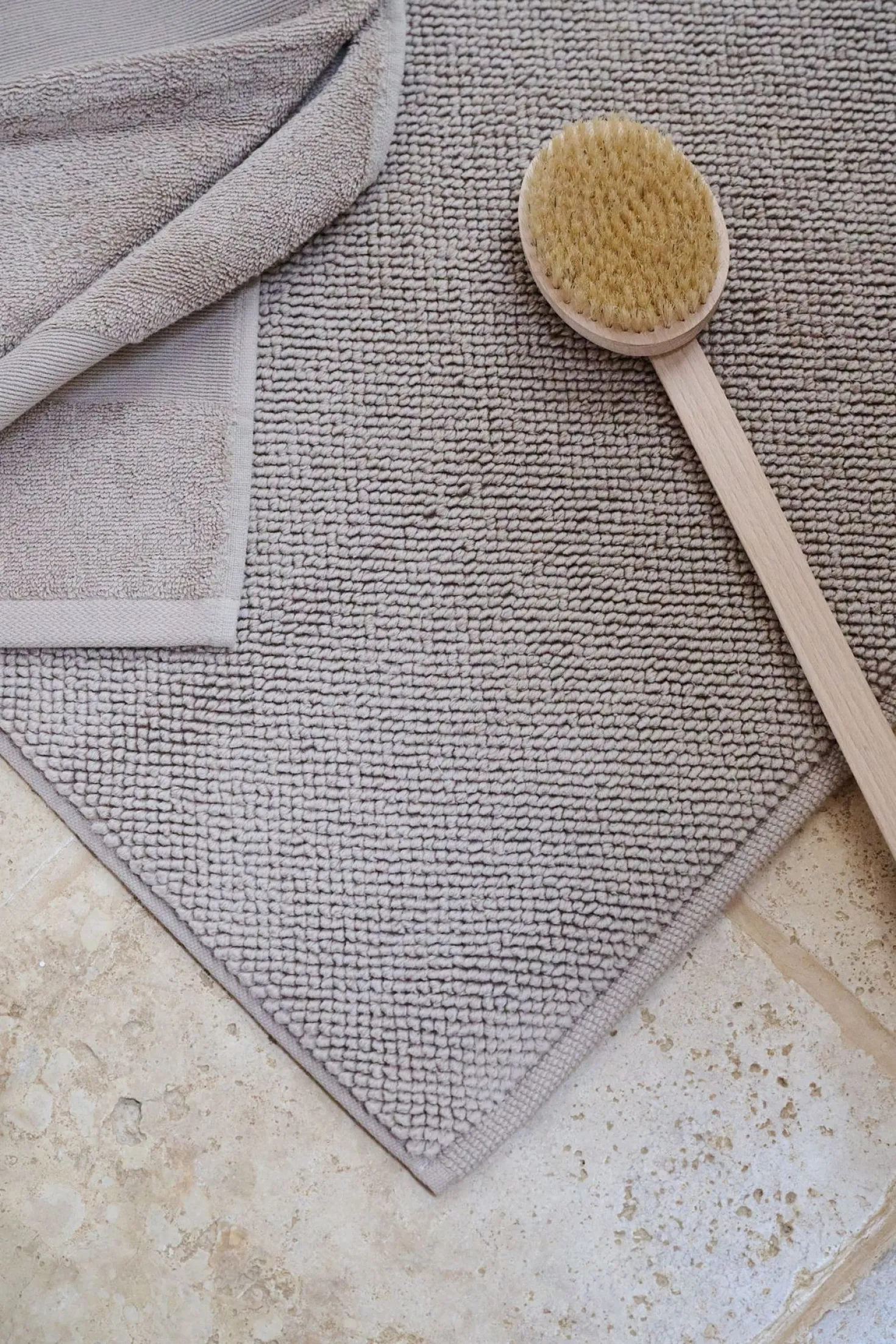 Badrumsmatta taupe - 50x80 cm