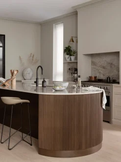 Barstol beige - 44x43x79 cm