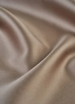 Gardin mörk sand - 135x300 cm