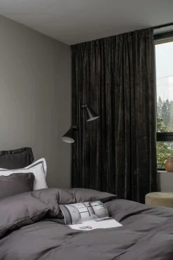 Gardinskena svart - 250 cm