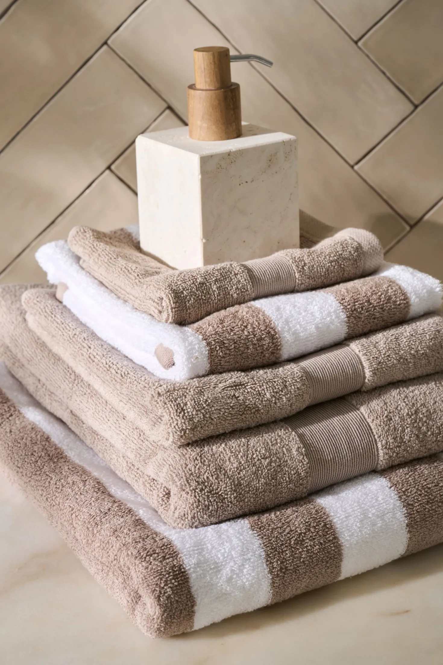 Handduk multi/beige - 70x140 cm