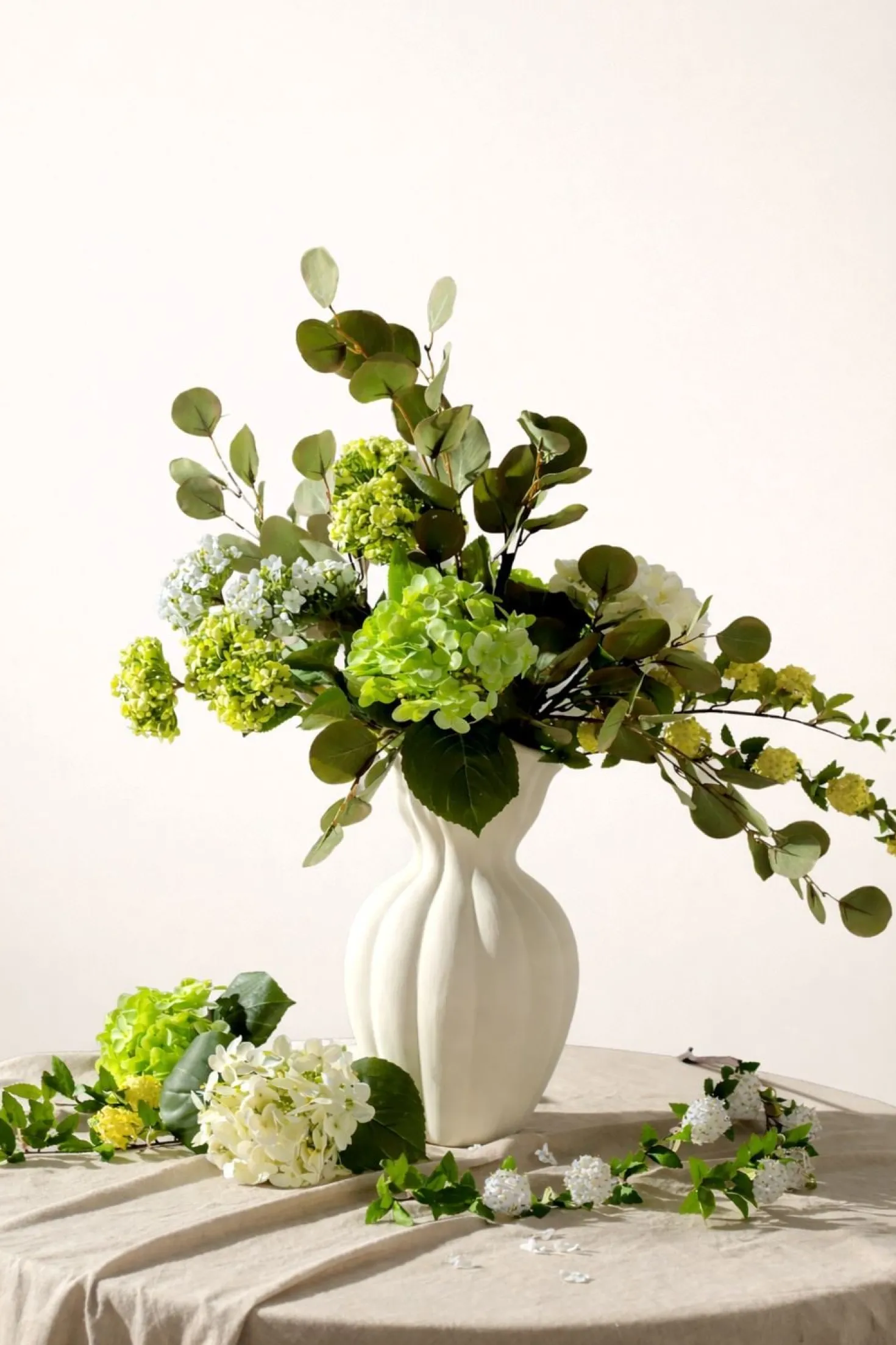 Konstgjord blomma vit - 23x16x38 cm