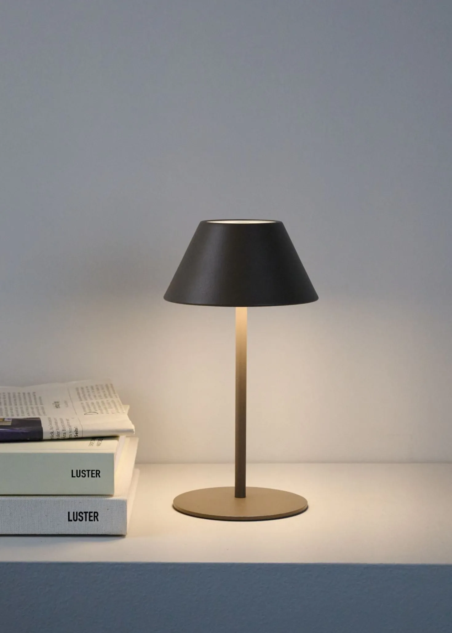 Led bordlampa brun - 10x10x21 cm