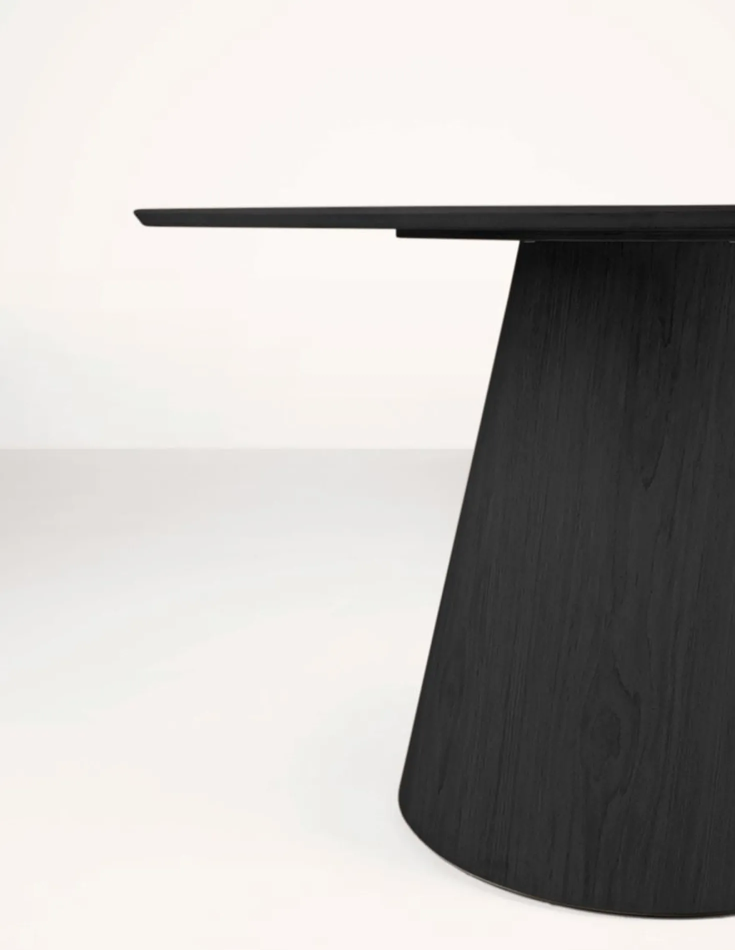 Matbord svart - ø120 cm