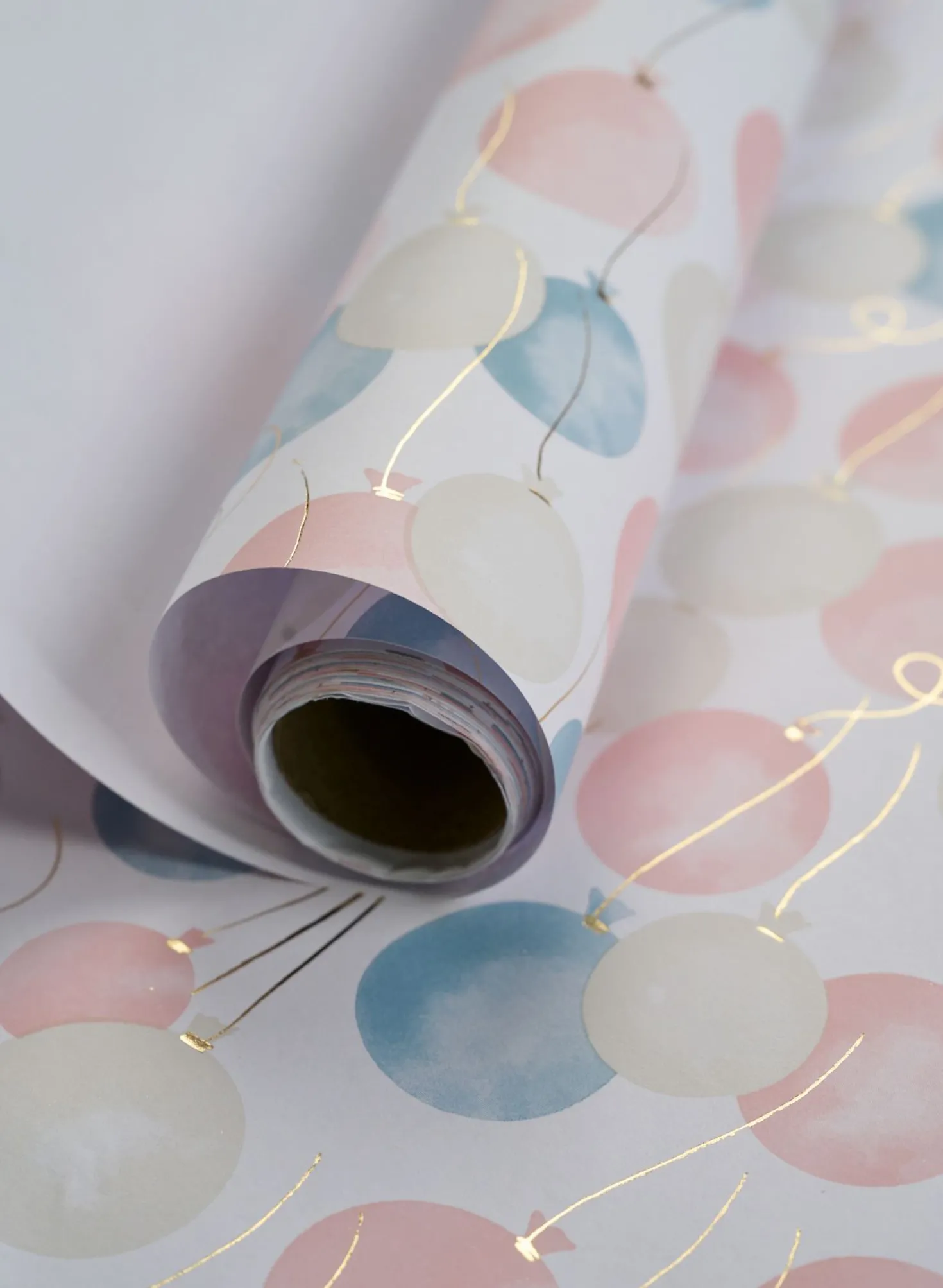 Presentpapper multi - 70x300 cm