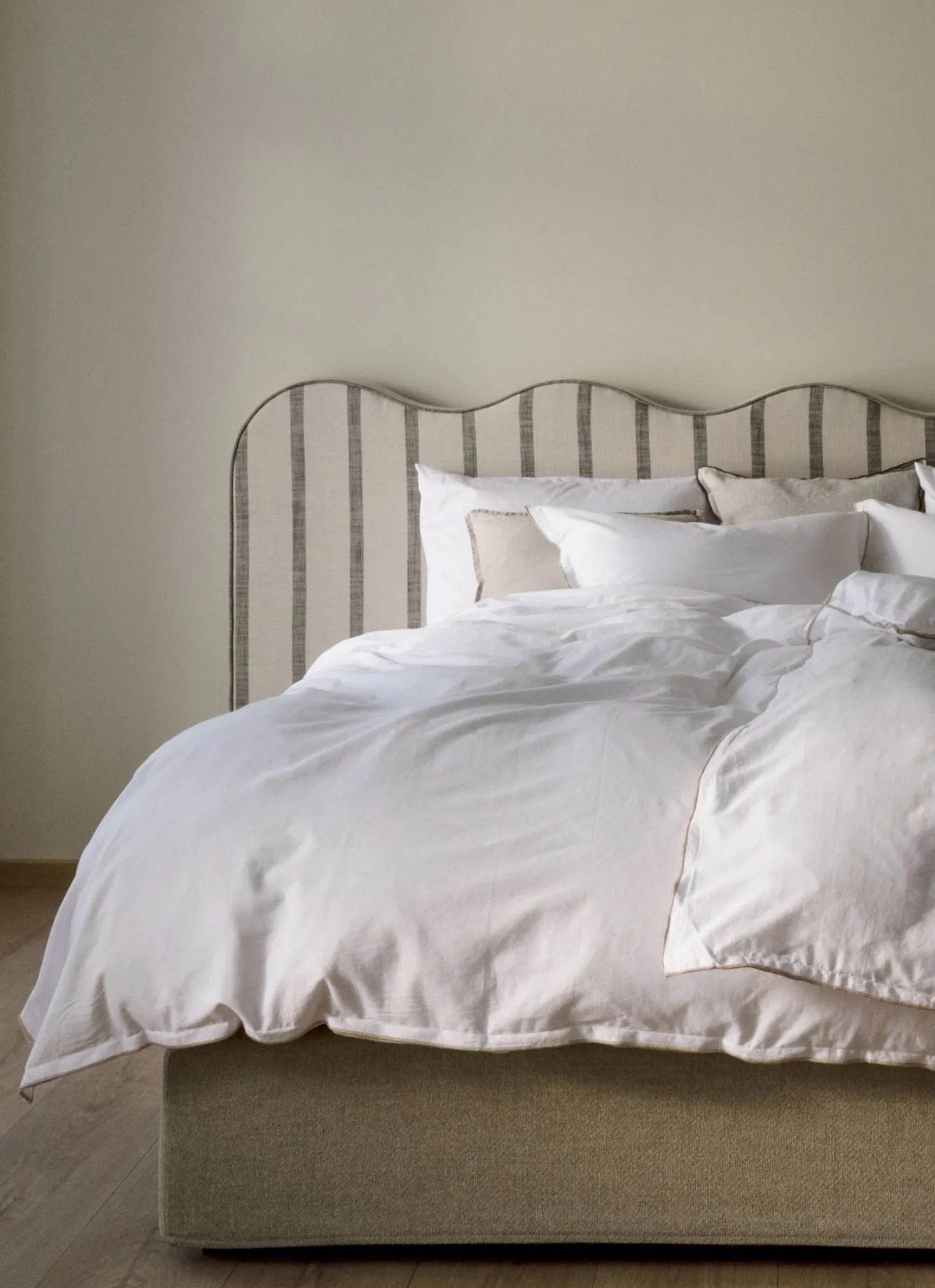 Sänggavel multi/beige - 197x7x113 cm