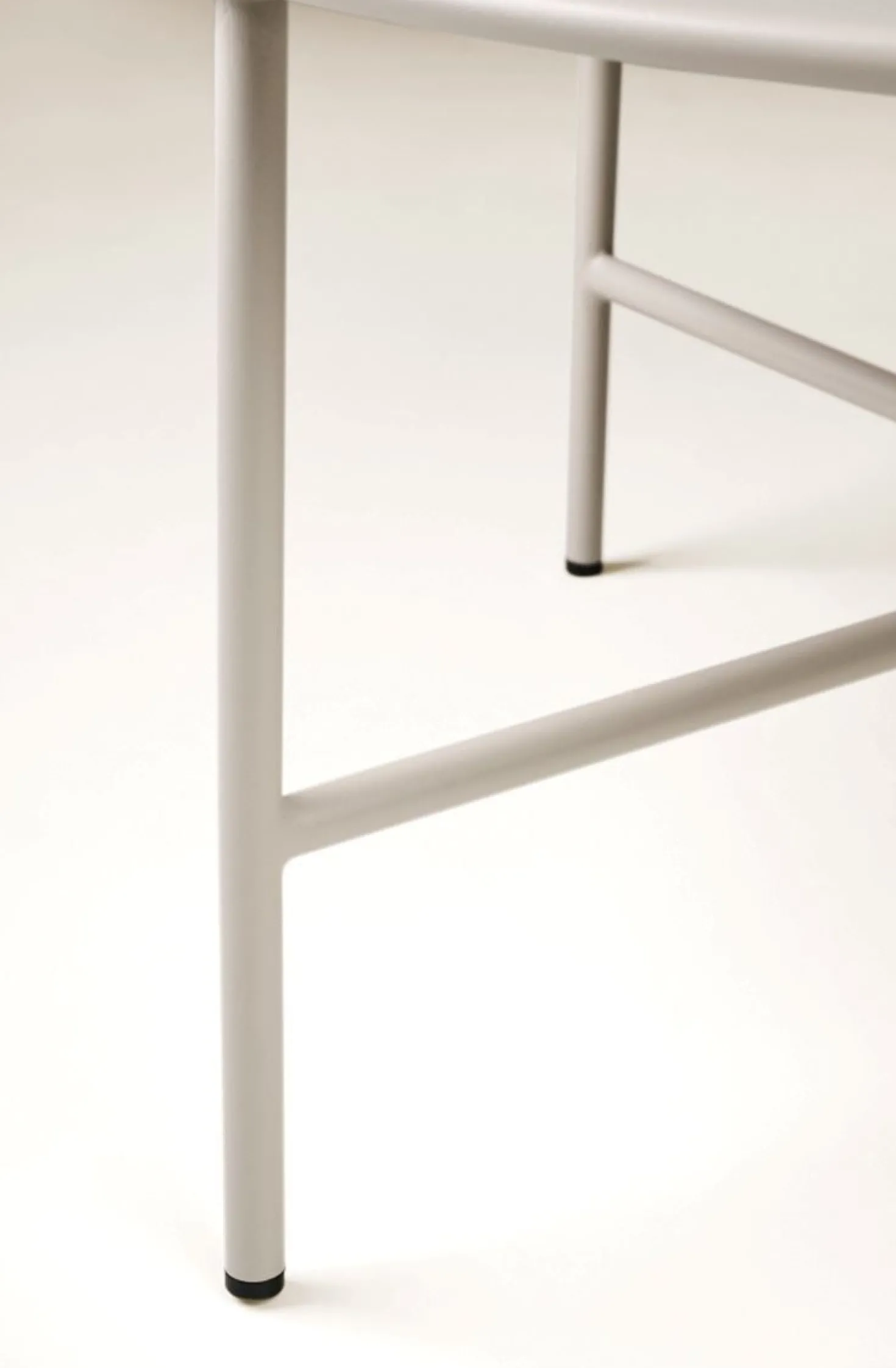 Trädgårdsbord beige - 35 cm ø70