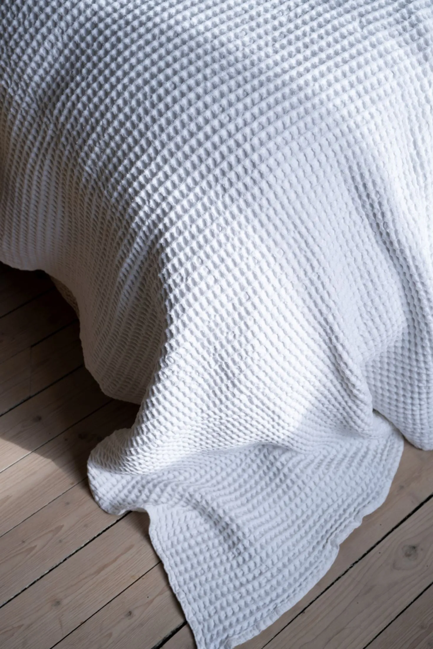 Överkast vit - 240x240 cm